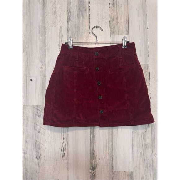 American Eagle Hi-Rise A-Line Burgundy Corduroy Mini Skirt 100% cotton - Picture 1 of 7